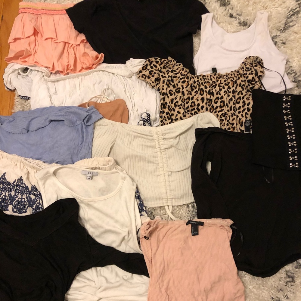 Bundle of crop tops!